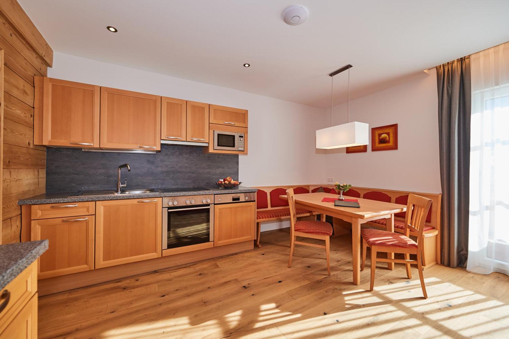 Rainerhof Aparthotel Flachau Quarto foto
