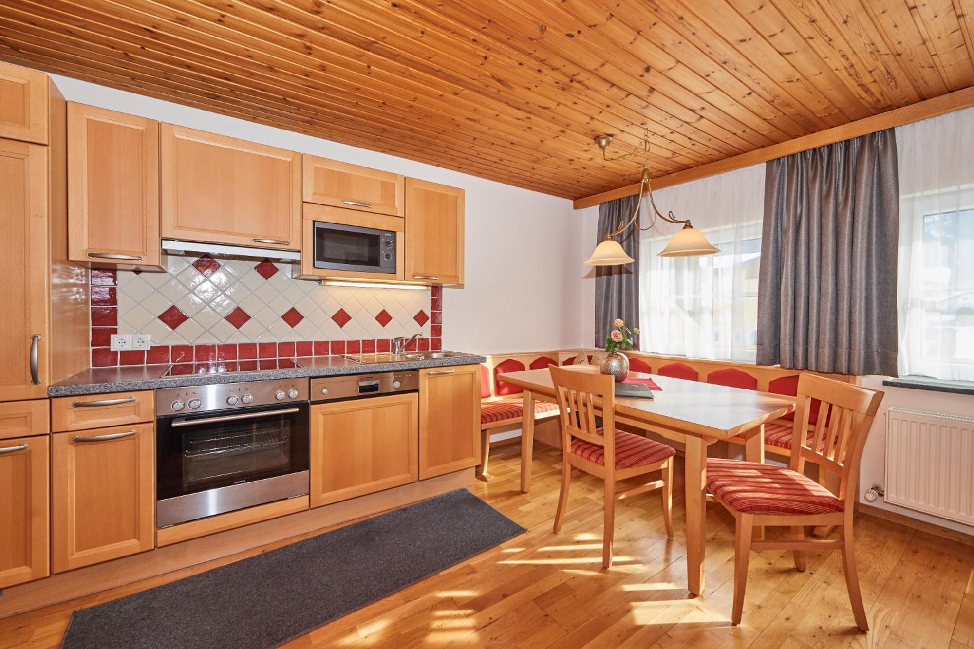 Rainerhof Aparthotel Flachau Quarto foto